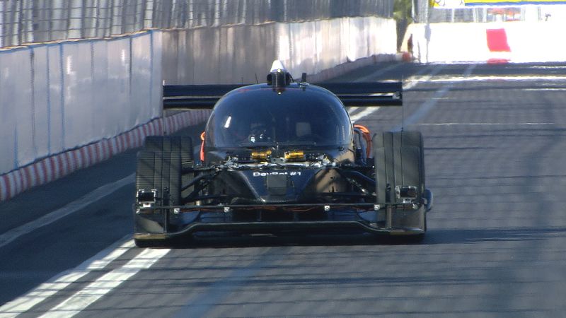 Carro 'Roborace' Faz Estreia Nas Ruas De Marrakech